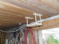 Werkstatt alt Konsole 1.JPG (476.31 KiB) 2526 mal betrachtet unter der alten Werkstattdecke war die horizontale Ausrichtung noch nicht mein höchstes Ziel, war erst mal ein Versuch.