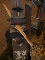 P1190430.JPG (471.35 KiB) 7879 mal betrachtet Bogenenden einsägen...