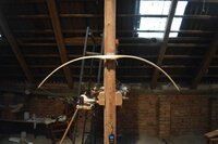 Das Zuggewicht sagt hier 37,8lbs. Die Waage braucht aber immer so 2-3 Sekunden, um sich einzurichten. Tatsächlich sind es 39lbs. Ich wollte ihn allerdings nicht ewig lange und oft ausziehen, bis ich die mit dem Selbstauslöser eingefangen habe.