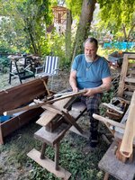 20220702_113449.jpg (1.63 MiB) 5627 mal betrachtet Eddy bei der Vorbereitung um zwei Eibenbillets zu verspleißen