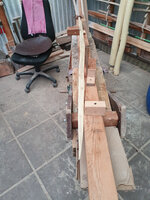 deutlich überbogen, mal sehen wie weit er<br />zurück kriecht