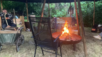 Das Feuer brennt schonmal, Kai entspannt sich