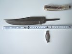 Bowie zerlegt.JPG (132.48 KiB) 5520 mal betrachtet Messer zerlegt