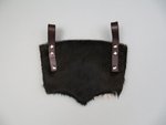 image002.jpg (43.5 KiB) 3637 mal betrachtet 2-Punktaufhängung aus stabilem Leder (Körper zugewandte Seite).