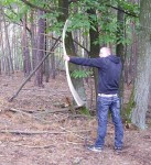 Ksissi.jpg (92.65 KiB) 2631 mal betrachtet Krissi schießt meinen Quick&Dirty Bogen vom März diesen Jahres.