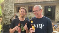 Tom Tom und Theron freuen sich